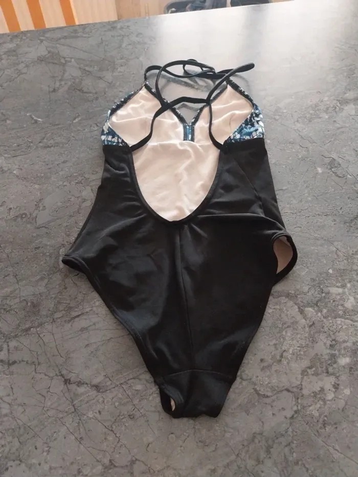 Maillot de bain 14 ans - photo numéro 2