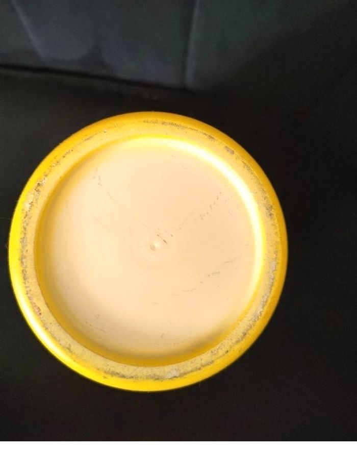 Cache pot jaune - photo numéro 3