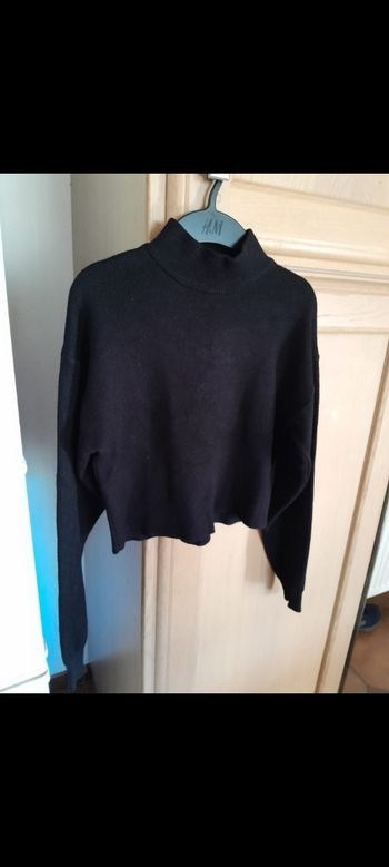 Pull noir