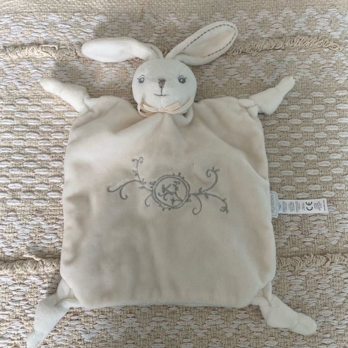 Doudou lapin plat kaloo perle crème