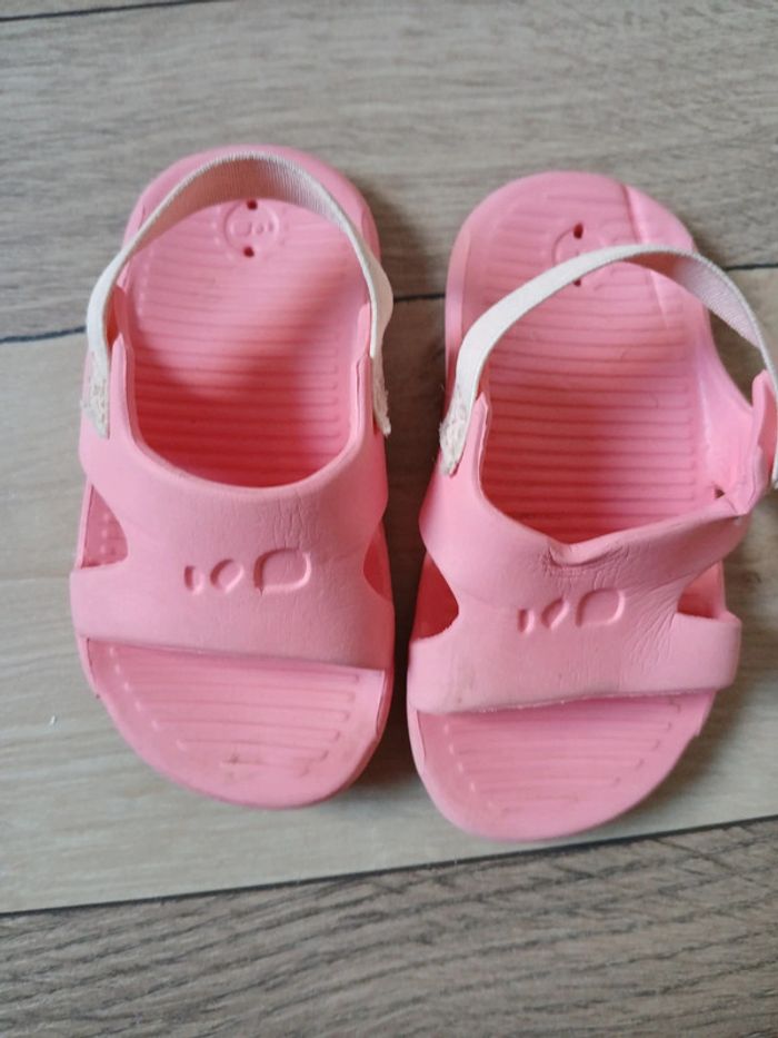 Chaussures d'eau taille 19/20