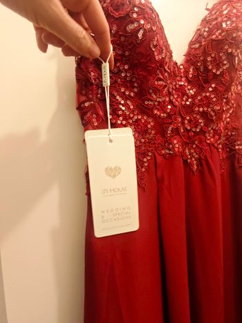 Robe de cocktail neuve avec étiquette 