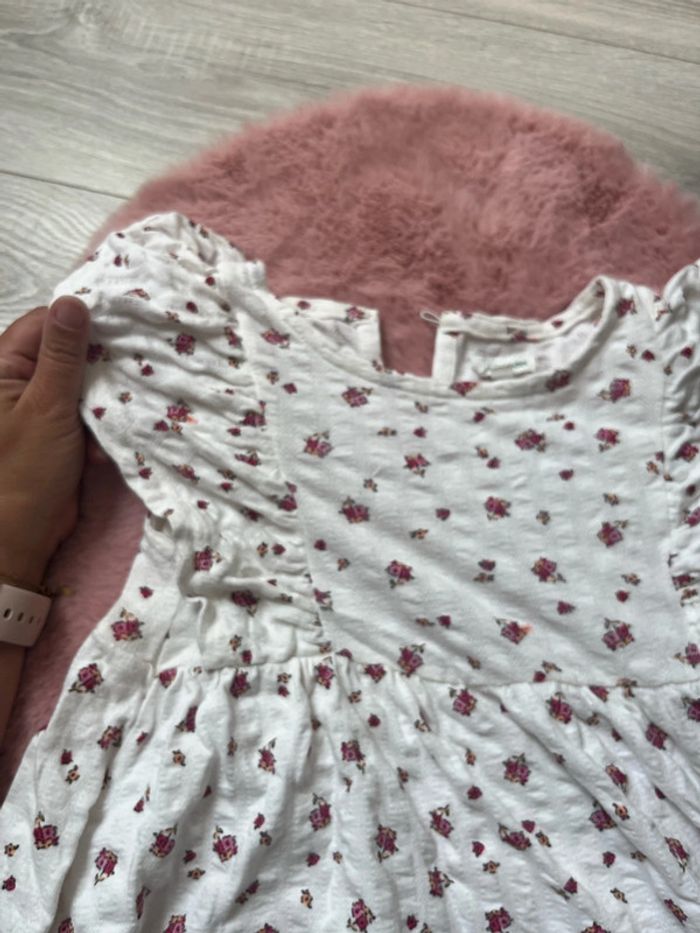 Robe été blanche fleuri 6 ans collection 2024 - photo numéro 5