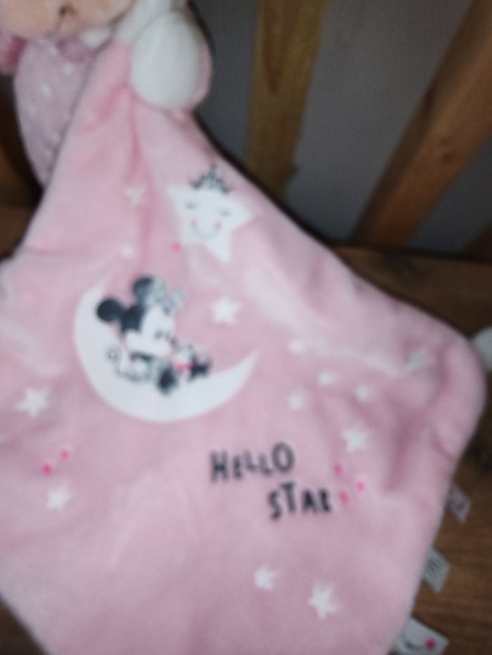 Minnie hello star - photo numéro 4