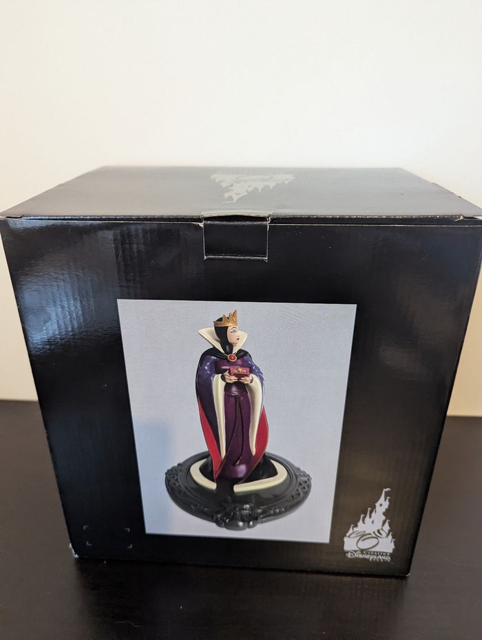 Figurine evil queen la méchante reine de blanche neige Disney - photo numéro 3