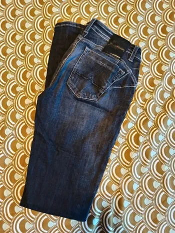 Jean's Dn sixty seven