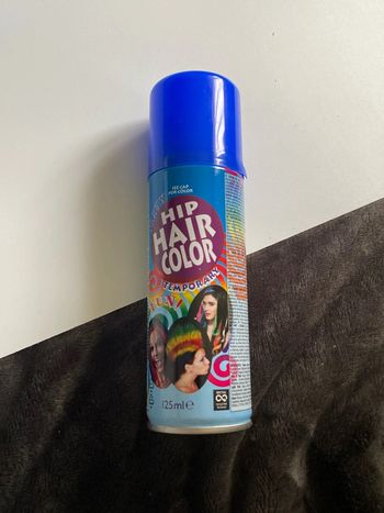 bombe colorée bleue pour les cheveux