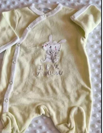 Pyjama velours  manches  longues vert 1  mois
