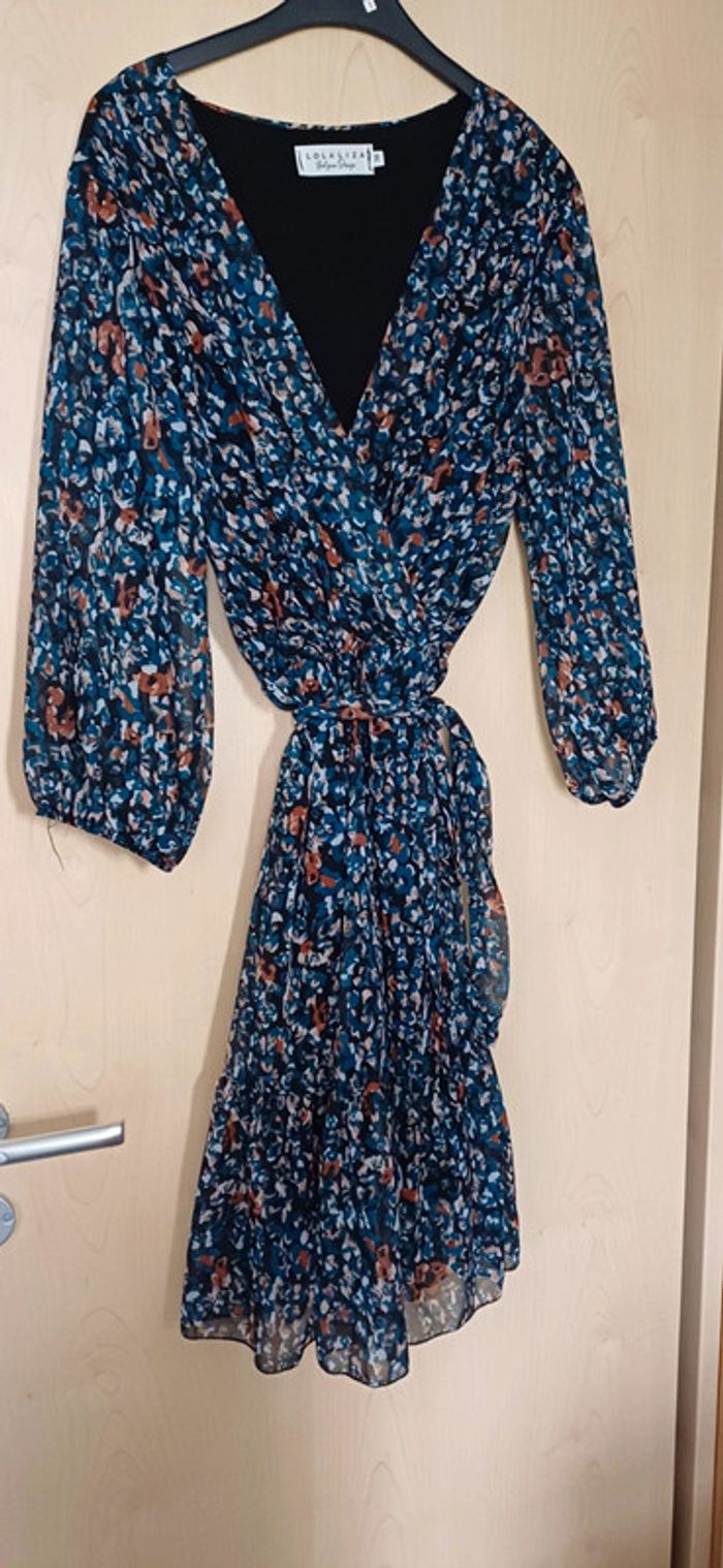 Robe courte manches 3/4 . Lola liza 38