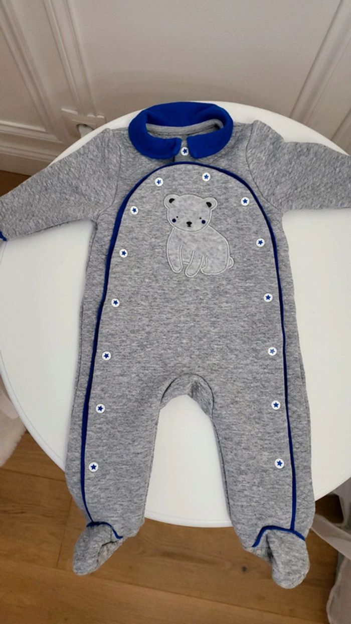 Un jean Vertbaudet taille 3 mois et un pyjama offert - photo numéro 8