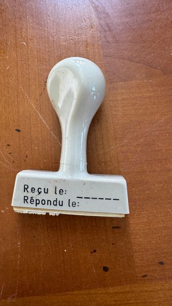 Tampon encre Reçu le Et ou Confidentiel