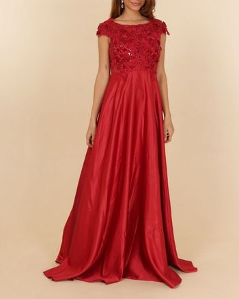 robe cérémonie dentelle et bas satiné bordeaux Taille 38