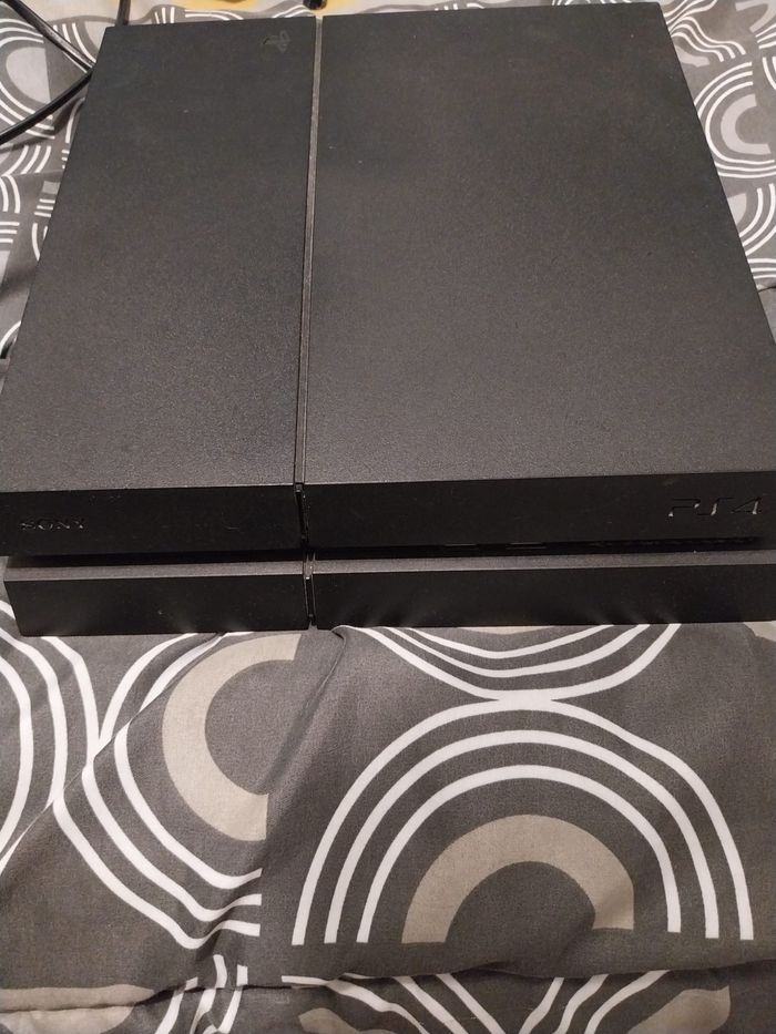 Play station 4