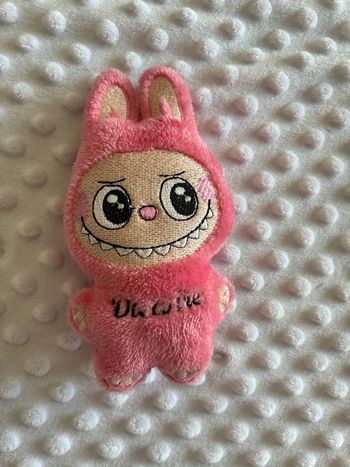 Peluche labubu neuve brodée