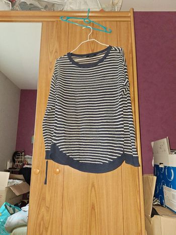 Pull rayé blanc et marine esmara