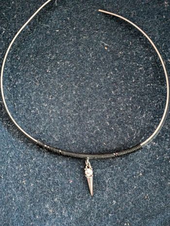 Collier ras de cou style gothique