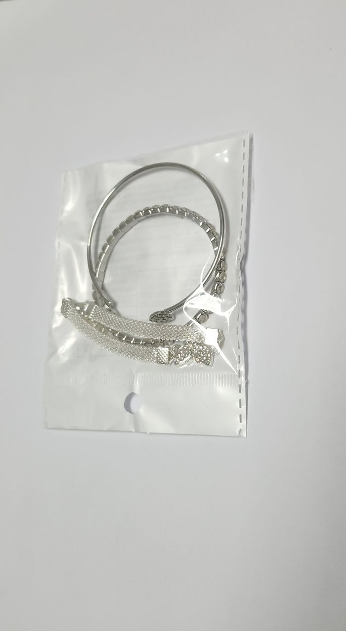 Lot 3 bracelets neuf - photo numéro 2