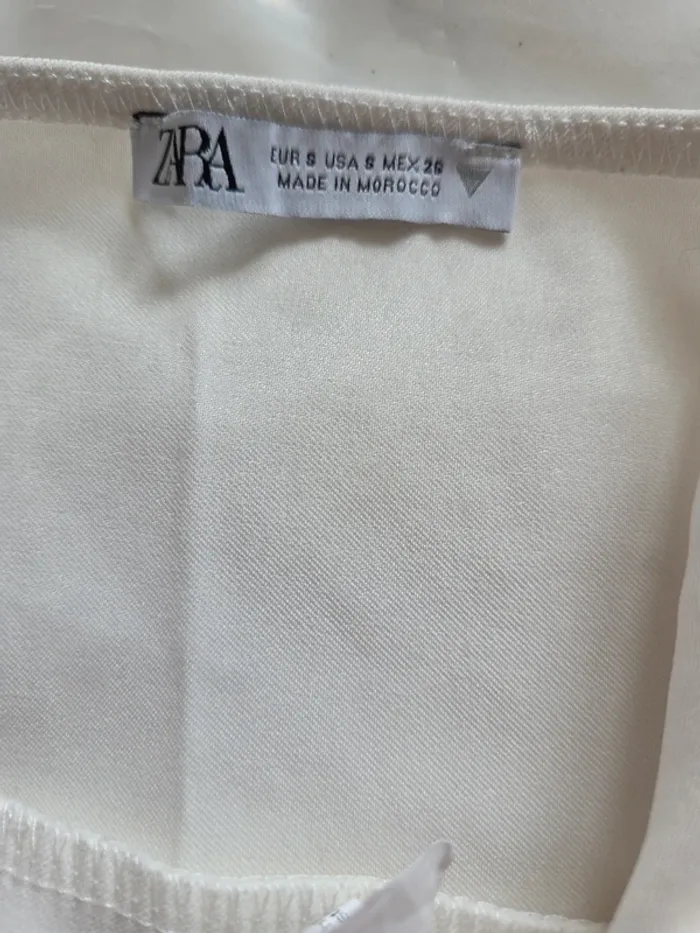 Jolie top blanc de chez Zara en taille S - photo numéro 6