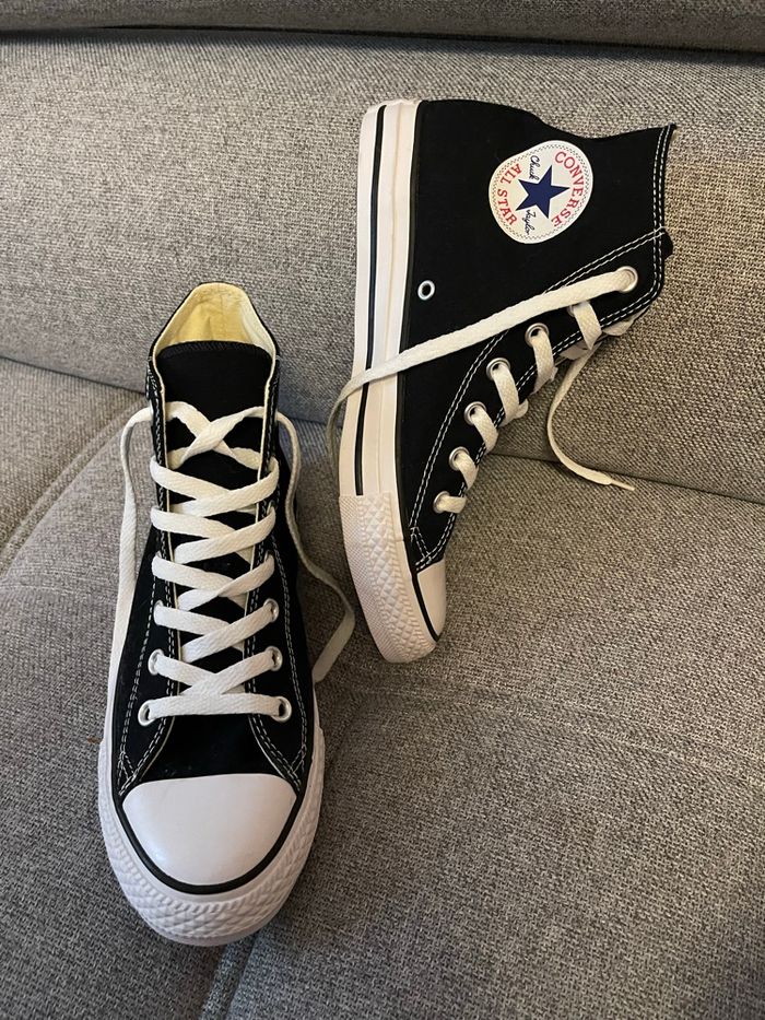 Converse noire 39 comme neuve - photo numéro 2