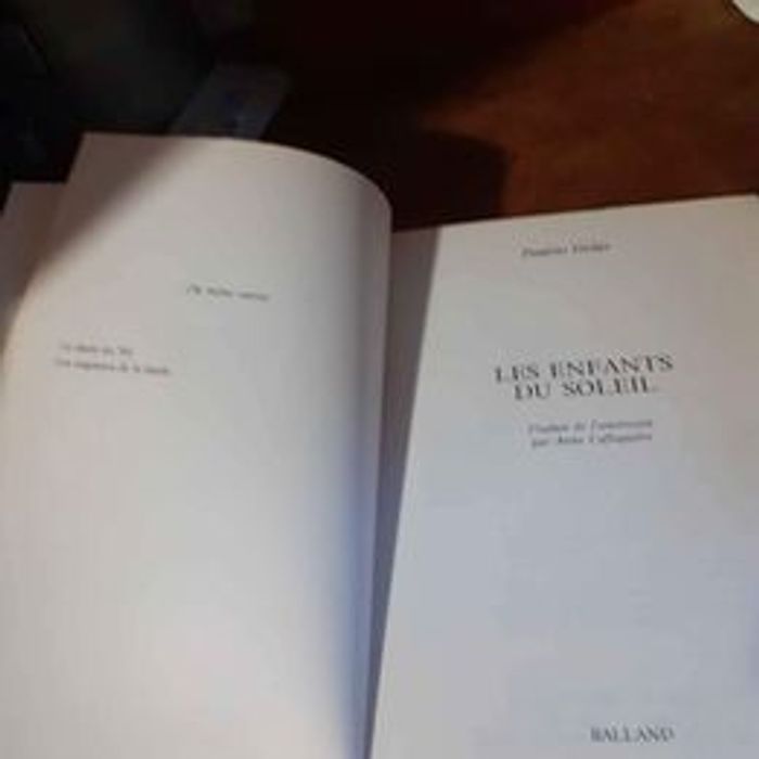 Les enfants du soleil de Pauline Gedge - photo numéro 4