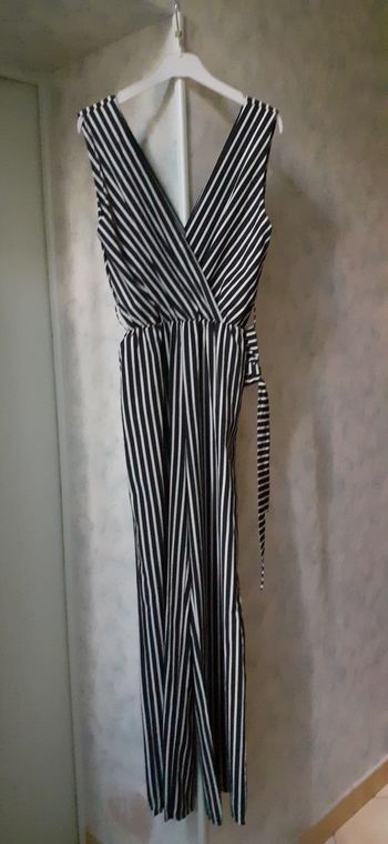 Combinaison pantalon taille 36-38