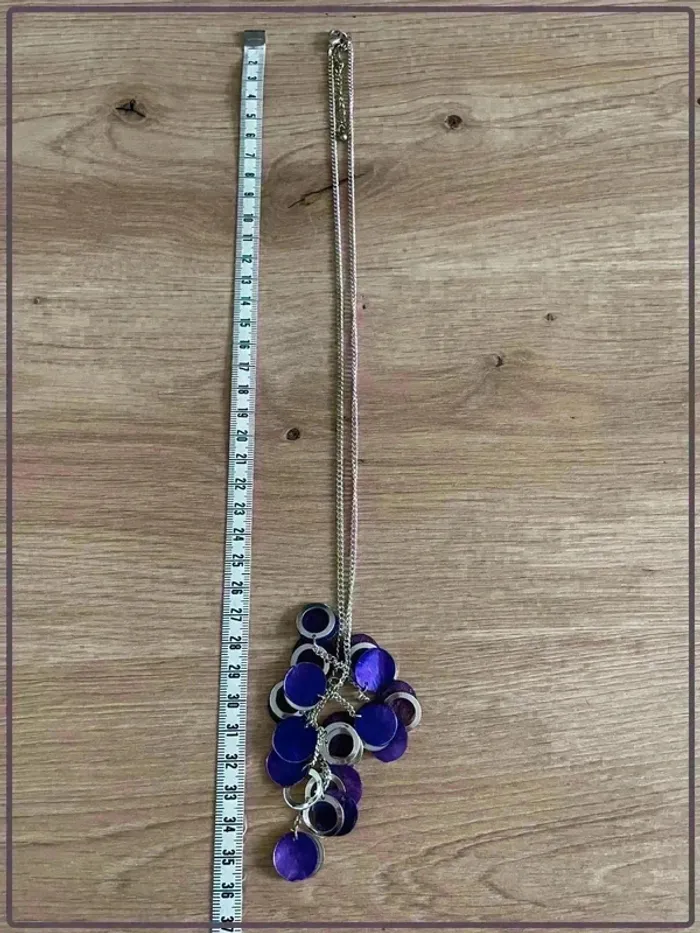 Collier couleur argent et violet - photo numéro 3