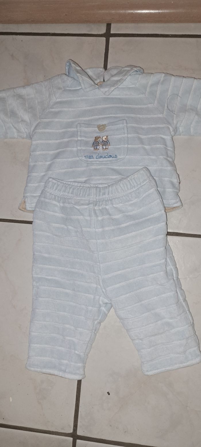 Vêtements 3 mois - photo numéro 1