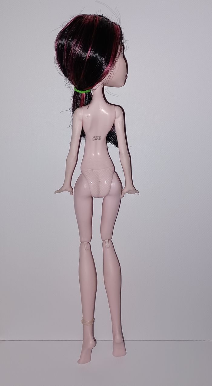 Poupée Monster High n°3 - photo numéro 8