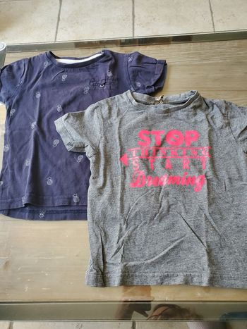 Lot 2 t-shirts 4 ans
