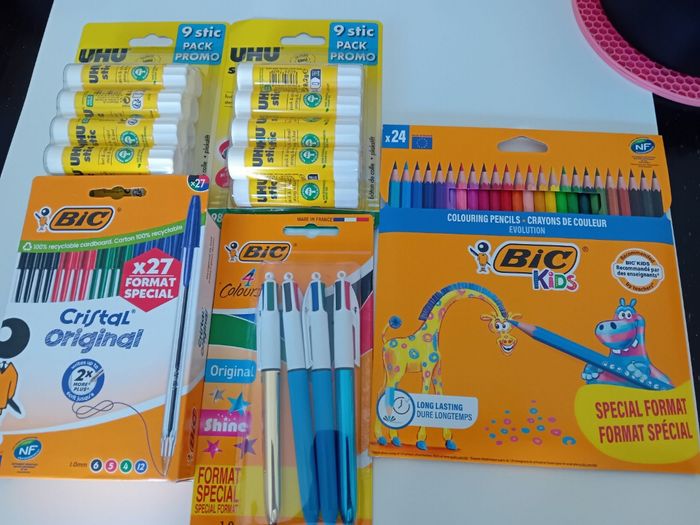 Lot fourniture