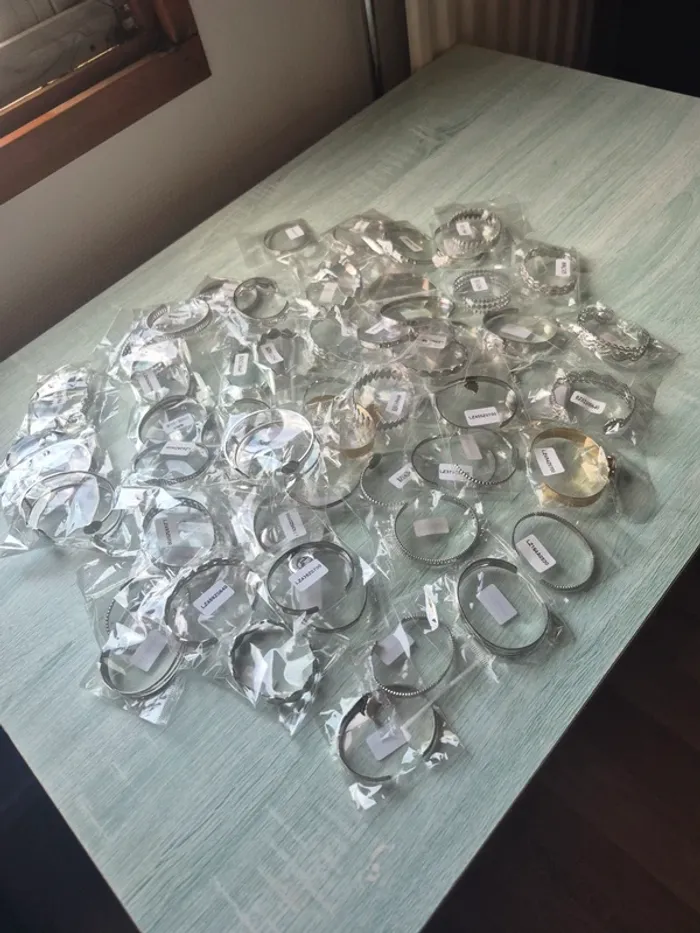 Lot de 150 bijoux bohm et ikita - photo numéro 3