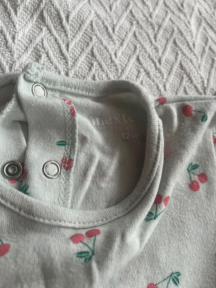 Pyjama avec des cerises - photo numéro 2