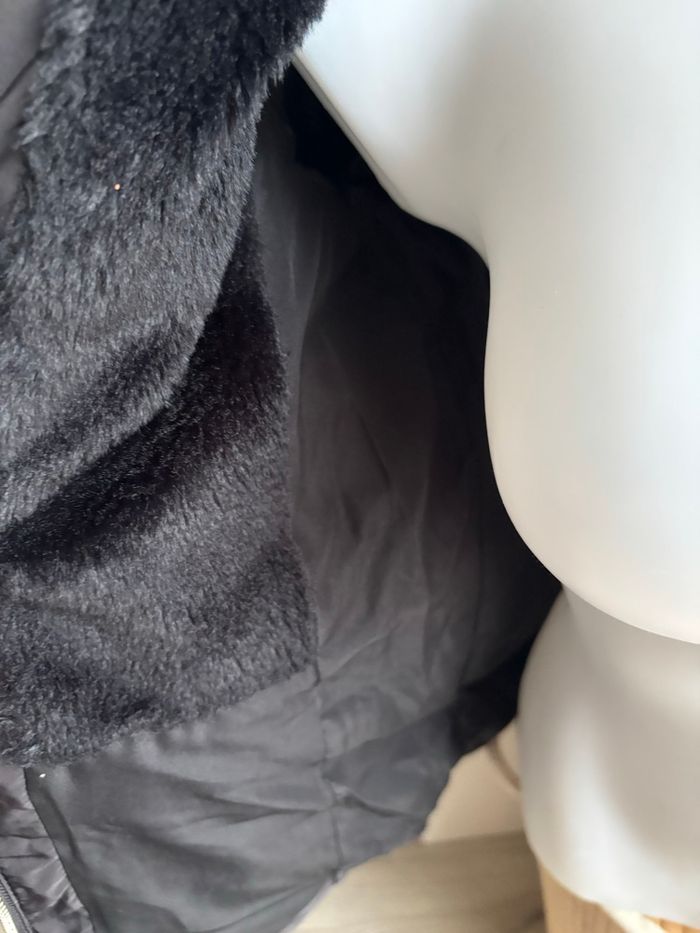 Doudoune courte rembourré Zara à capuche fourré noir taille S - photo numéro 8