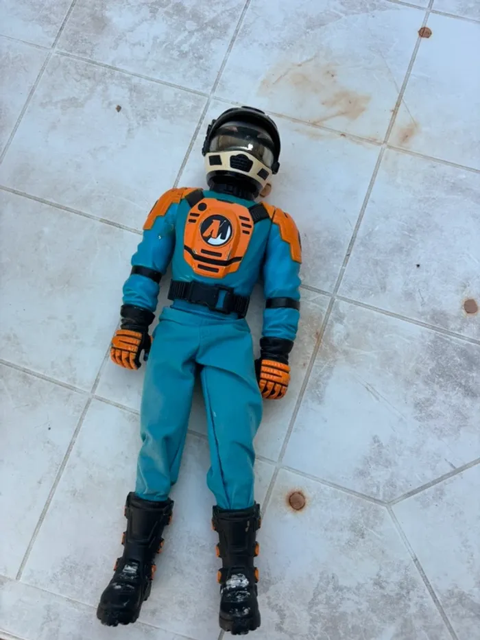 Figurine vintage Action Man Polar Bike Rider – Casque amovible – Bleu & orange - photo numéro 3