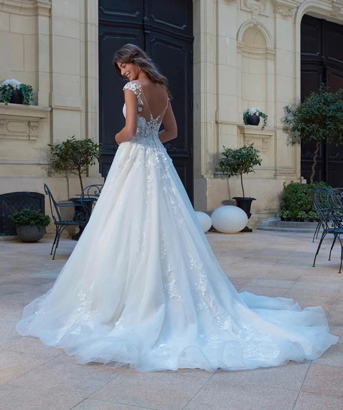 Robe de mariée collection couture nuptiale modèle thoa - photo numéro 7