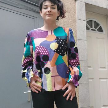 Blouse très originale XL