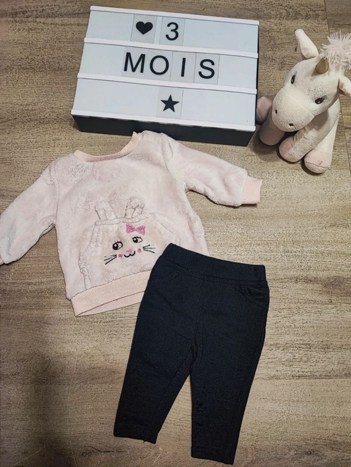 Ensemble pull et pantalon 3 mois