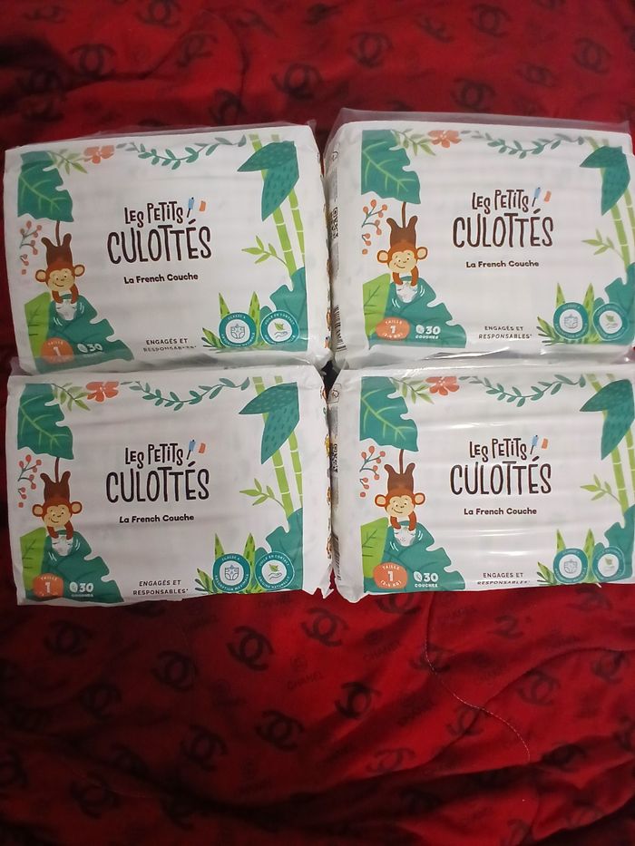 4 paquets de couches les petits culottés taille 1