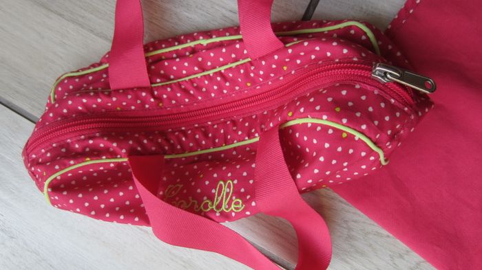 Sac et accessoires pour poupée - photo numéro 7