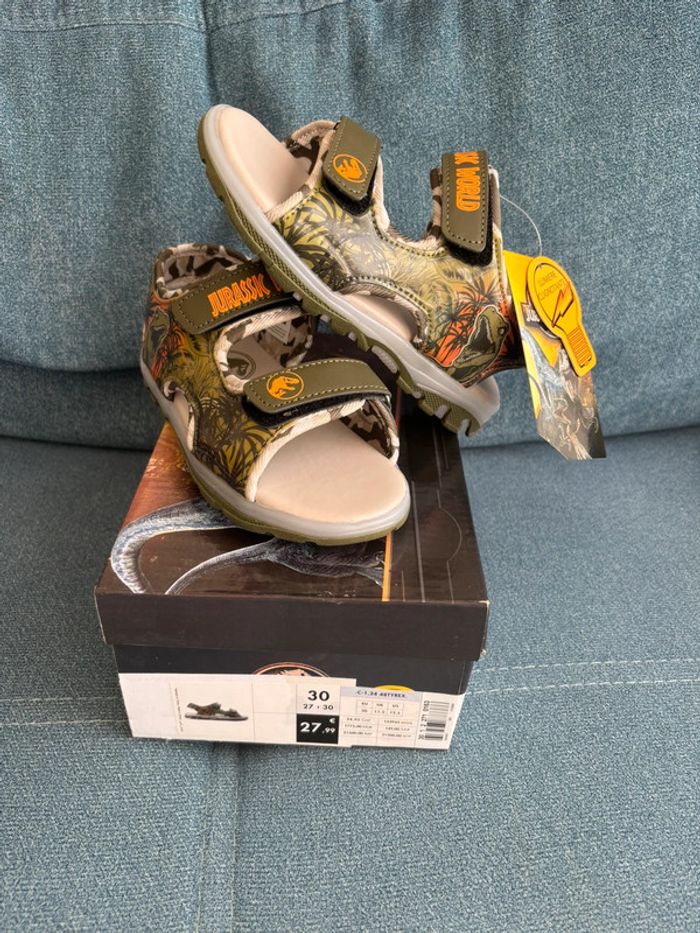 Sandales lumineuses jurassic World 30