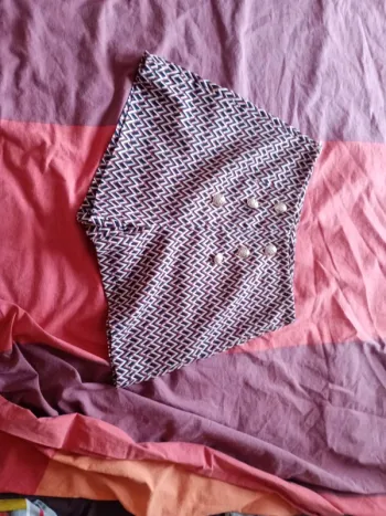 Short été shein, taille S,très bon état motifs