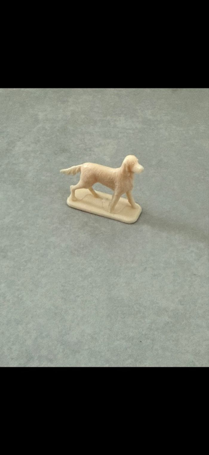 Figurine chien