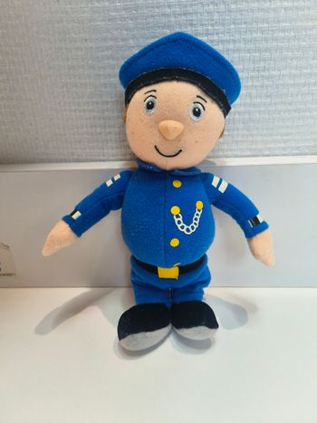 Peluche Mr Plod gendarme policier Oui-Oui