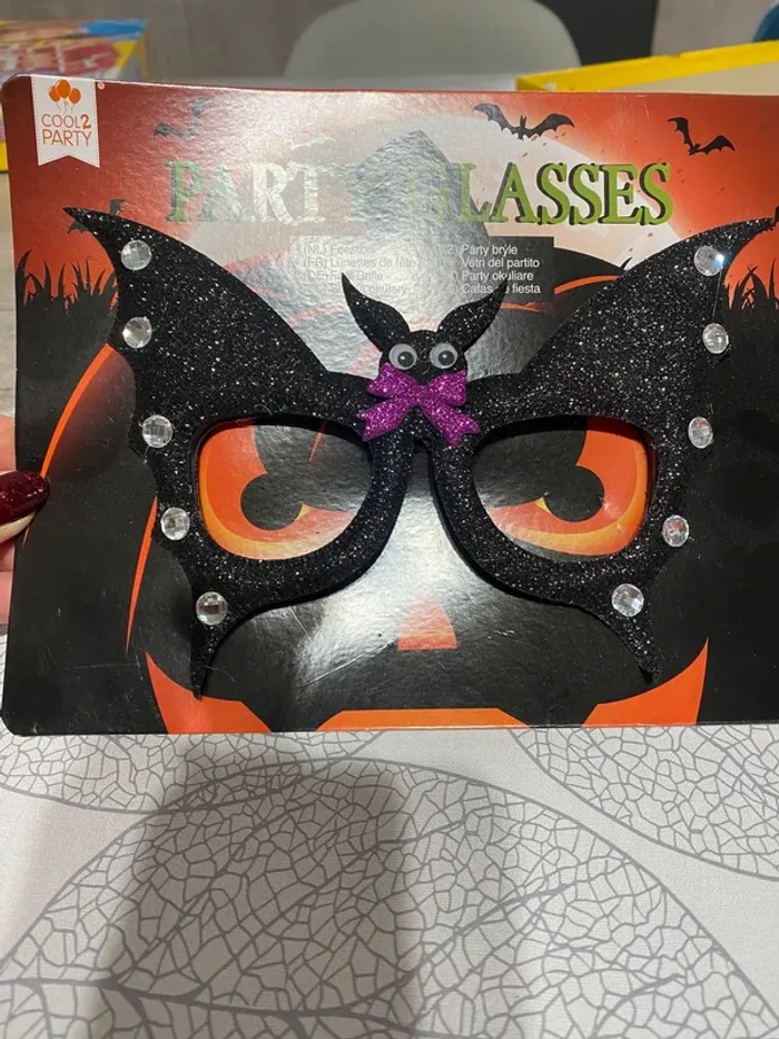 Lunettes chauve souris neuf
