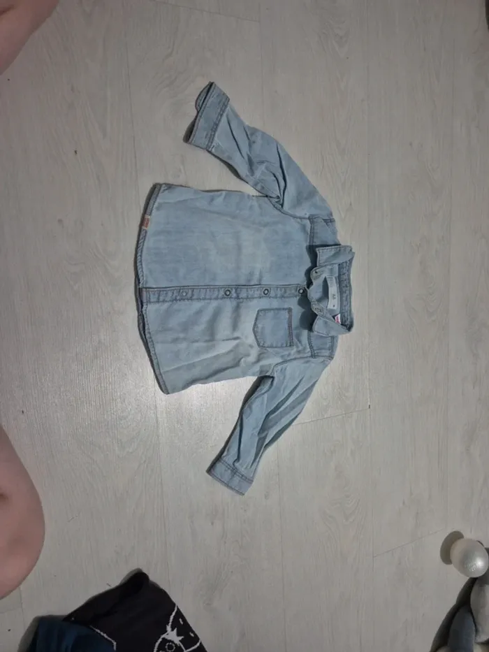 Chemise en jean bleu clair - photo numéro 3