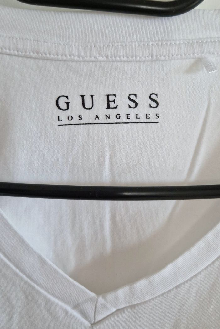 T-shirt Guess blanc logo triangle – Taille XS - photo numéro 4