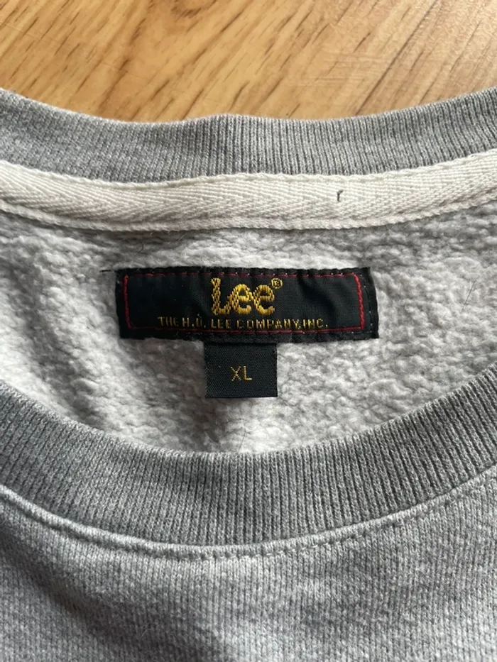 Sweat gris - photo numéro 2