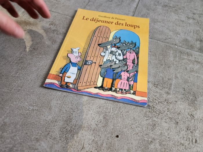 Libre enfant souple : Le déjeuner des loups - photo numéro 3