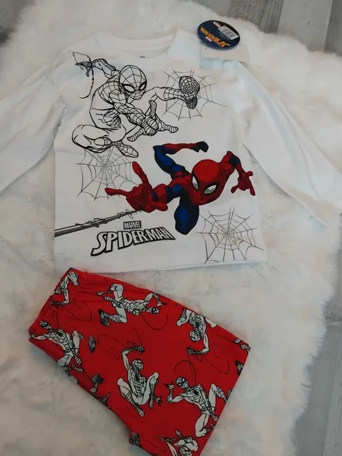 Pyjama deux pièces, coton, neuf ,Spiderman, 3 ans