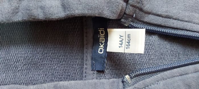 Gilet zippé à capuche 14 ans - photo numéro 4